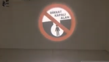 Dizlerini Bükerek Çalış Fabrika Alanı iş güvenliği levhaları uyarı levhaları logo yansıt ışığı 12 112