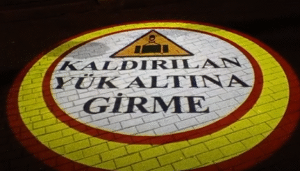 Logo Yansıt Cihazları ile İş Güvenliği için Fabrikalarda Yansıtabilirsiniz 1 4
