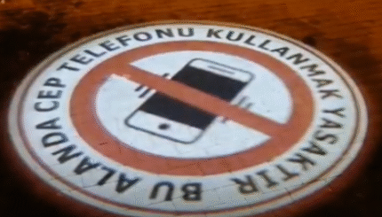 Bu alanda cep telefonu kullanma uyarı levhası yansıt 3 5353