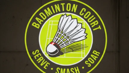 BADMINTON ALANLARINDA LOGO yansit e1754402020940