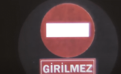 Logo Yansıt Güvenlik Işığı Girilmez Logosu Dikkat İşareti Duvara Yansıtın 9 HAV 1