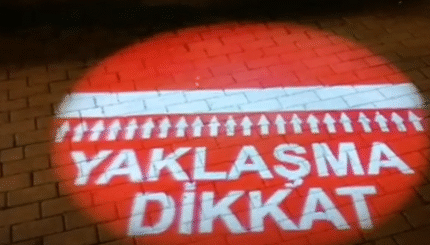 Dikkat Yaklaşma Kırmızı Beyaz Uyarı Işığı vinç uyarı ışığı , vinç güvenlik ışığı, vinç takip lambası 18 XX