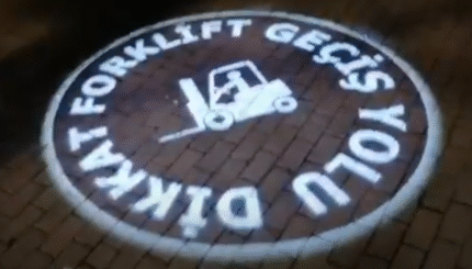 Dikkat Forklift Geçiş Yolu (Uyarı Levhası) 200w Strop Logo Yansıtıcı Cihaz İle Yansıtma Yapın 22 ZZ