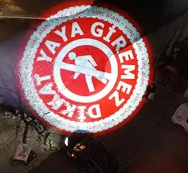 Dikkat Yaya Giremez Kırmızı Renk Vinç Uyarı Işığı Logo Yansıt! 18 www.logoyansit.comisguvenligi7 7