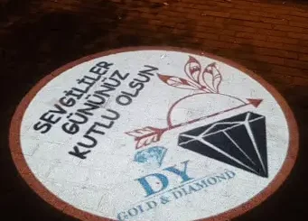 Kuyumcu Logonu Işıkla Parlat – Mağaza Önünde Projeksiyon Şıklığı! 3 www.logoyansit.comkuyumcu5