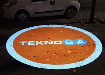 TEKNOSA Reklam Logosunu Kaldırıma HD Yansıtın! | Logo Yansıt 5 www.logoyansit.comteknosa1